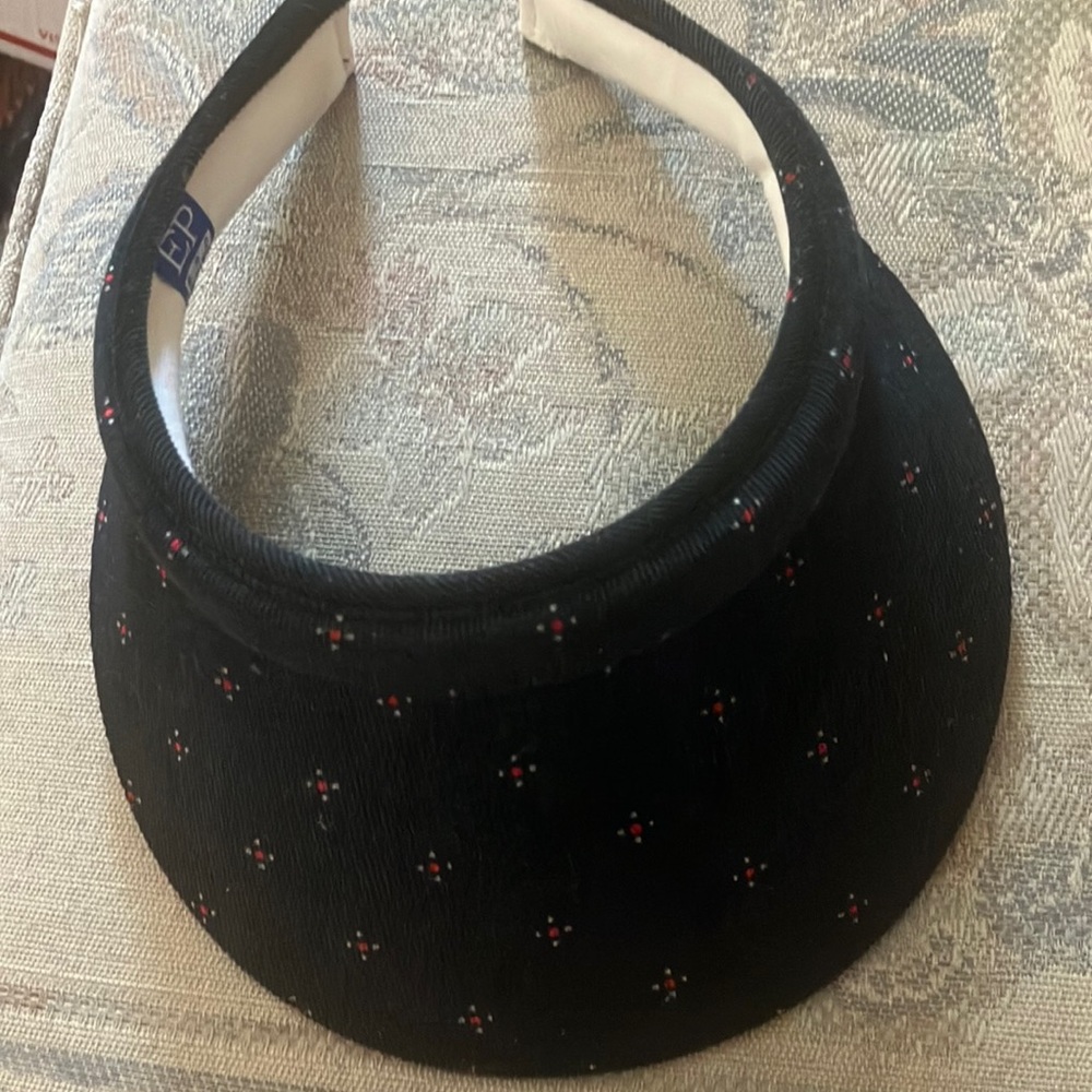 FINAL MARKDOWN EP Pro Black and Red visor